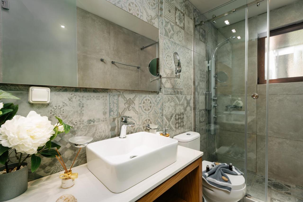 Eumelia Iconic Villa, With Heated Pool & Whirlpool, By Thinkvilla Asi Gonia Exterior photo